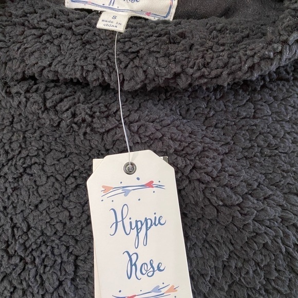 NWT Hippie Rose Black Pullover Sweater Size Small - Picture 3 of 4